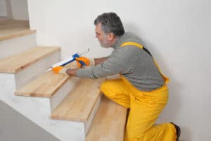 finition escalier en bois