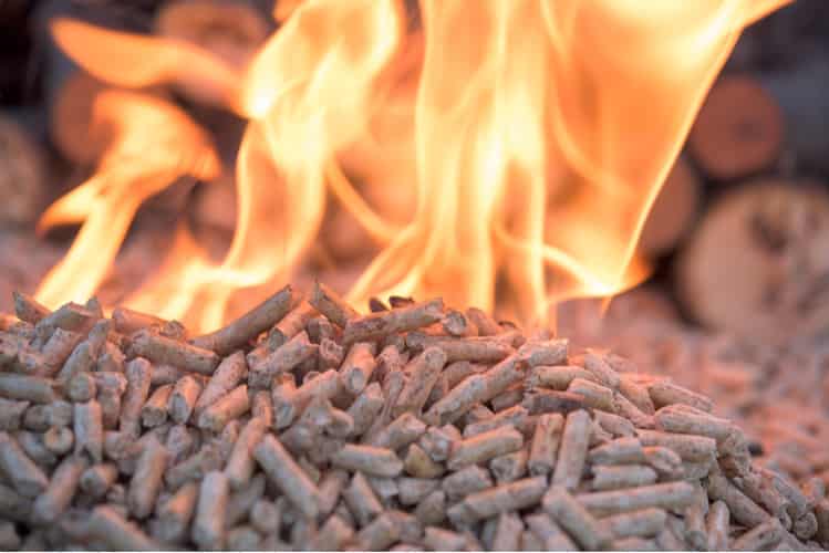 pellets en pleine combustion